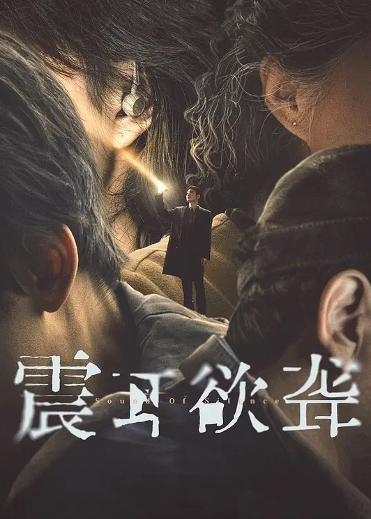居家摄像头偷录风韵少妇大白天的和老公啪啪 - AV大魔王